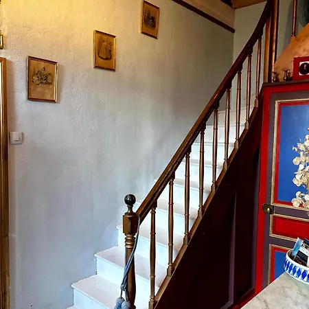 Aux Caprices Des Dieux Bed & Breakfast