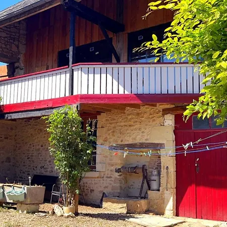 Aux Caprices Des Dieux Bed & Breakfast Marnes