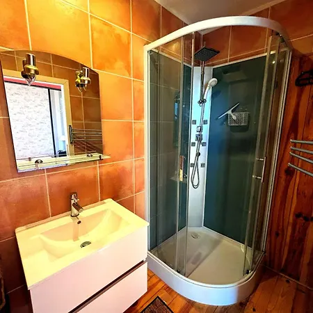 Aux Caprices Des Dieux Bed & Breakfast Marnes