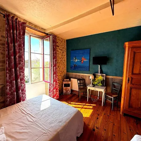Bed & Breakfast Aux Caprices Des Dieux Marnes