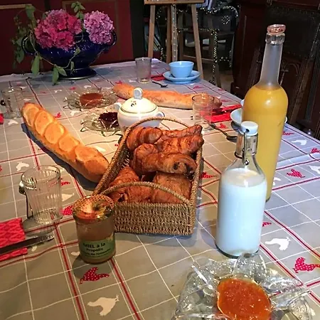 Aux Caprices Des Dieux Panzió 3*