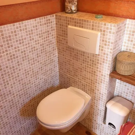 Aux Caprices Des Dieux Bed & Breakfast